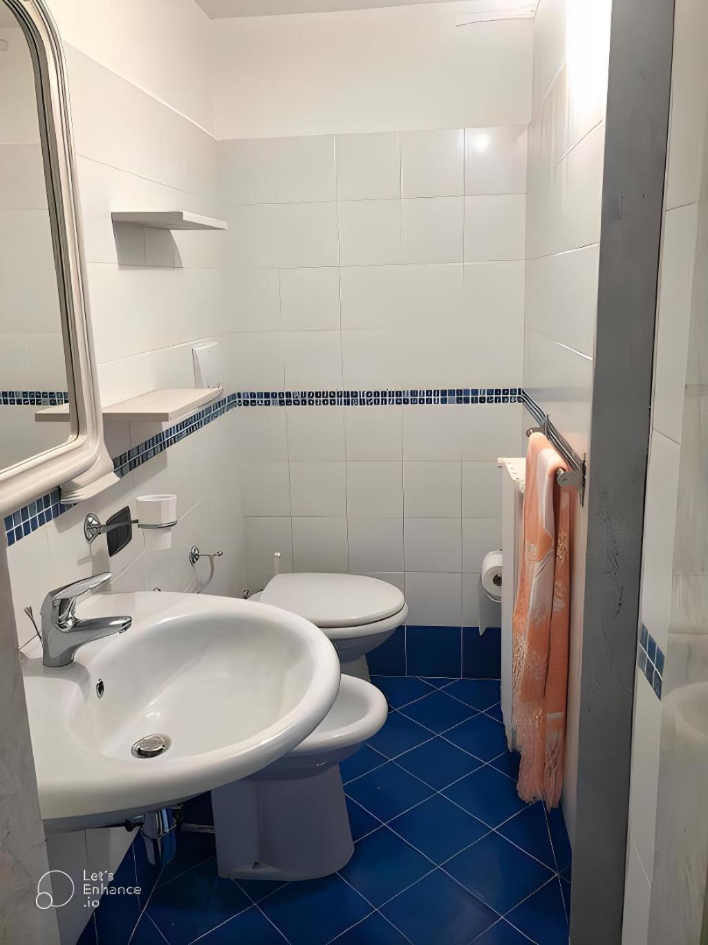 Sea Breeze Villa - Luna Apartment Bari Buitenkant foto