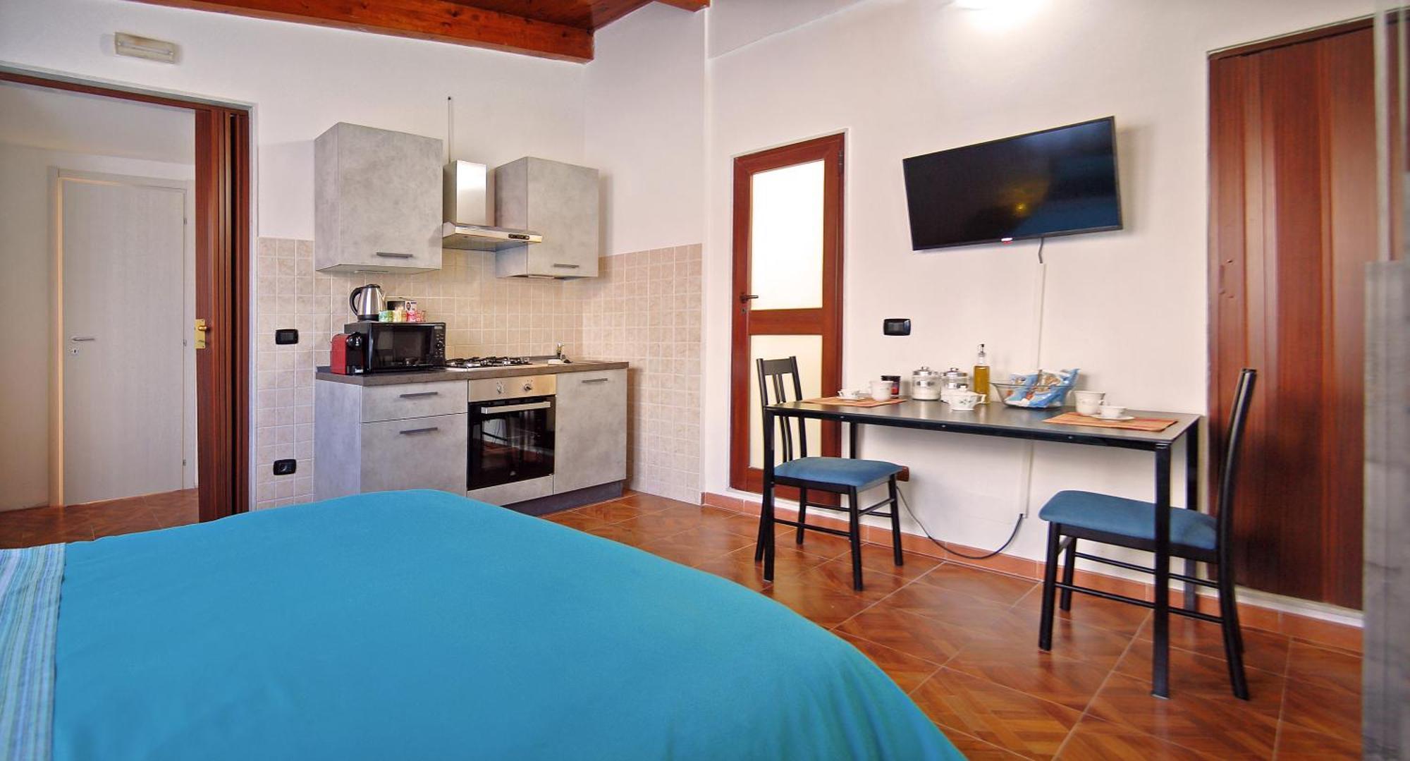 Sea Breeze Villa - Luna Apartment Bari Buitenkant foto